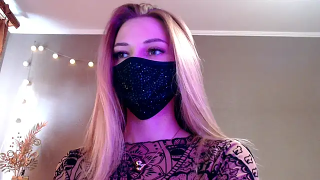 Snapshot of Iris_lave chatting on April 25, 3:20 pm Iris lave online show from April 25, 3:20 pm