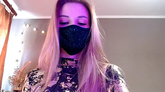 Snapshot of Iris_lave chatting on April 26, 1:20 pm Iris lave online show from April 26, 1:20 pm