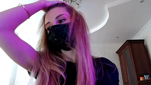 Iris lave online show from June 24, 2:05 pm