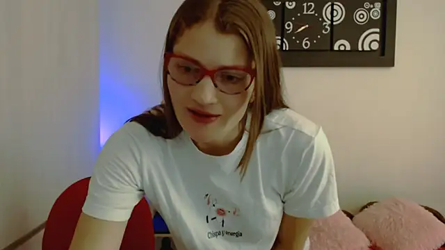 Camila-ventura online show from May 19, 8:15 pm