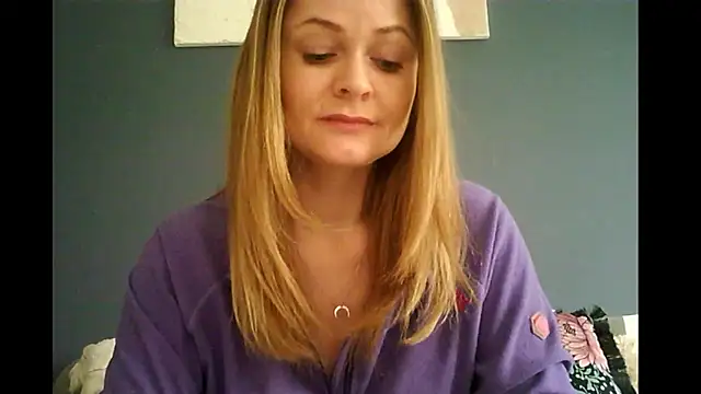 Ginger-bb online show from April 7, 6:25 am