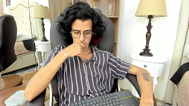 Ibratxandy online show from February 6, 8:12 pm