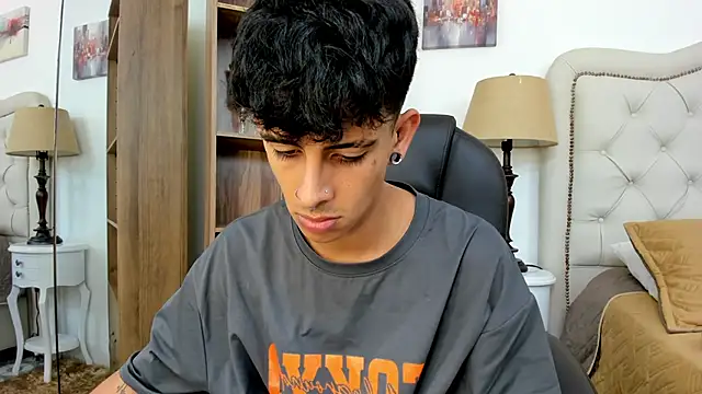 Ibratxandy online show from May 21, 6:37 pm