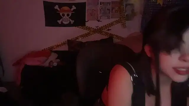 PixelKitty  online show from October 31, 12:00 am