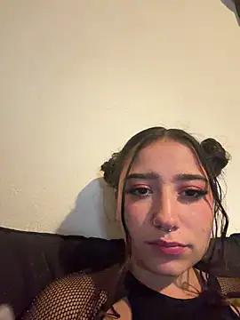 Snapshot of venuss09_s chatting on May 28, 1:36 am venuss09 s online show from May 28, 1:36 am