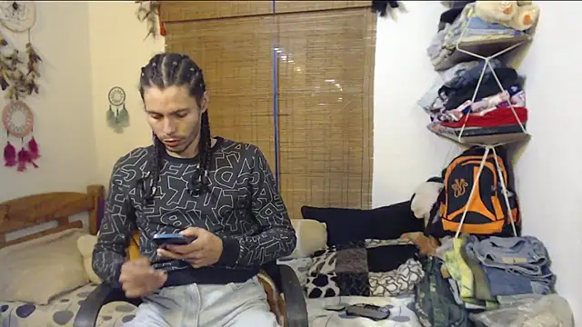 Snapshot of kaidust chatting on March 11, 11:11 pm kaidust online show from March 11, 11:11 pm