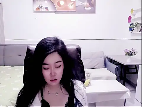 iukoi 77 online show from March 4, 12:33 pm