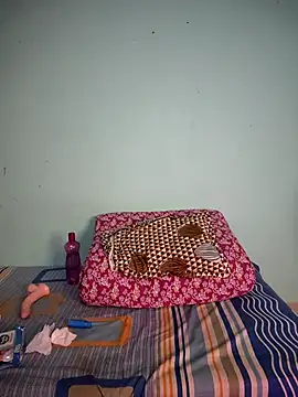 Ishu Lovee online show from February 16, 8:05 pm