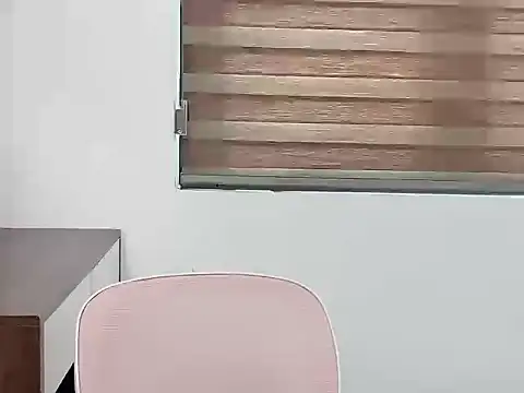 Amelia-babee online show from September 27, 4:17 am