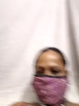 shalubhabhi69 online show from November 6, 7:04 pm