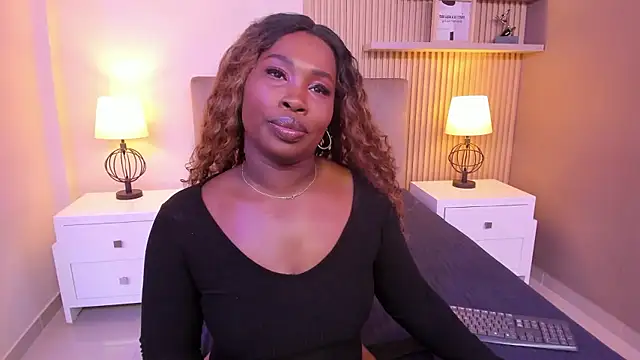 SerenaWinslow online show from January 14, 12:00 pm