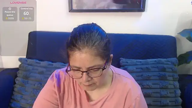 Snapshot of Linda_banks_ chatting on January 17, 1:54 am Linda banks online show from January 17, 1:54 am