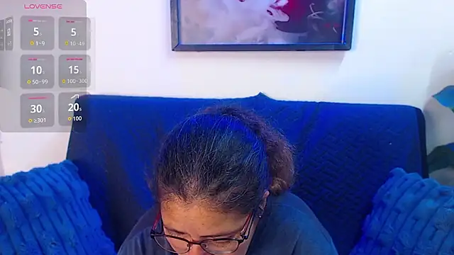 Snapshot of Linda_banks_ chatting on February 3, 6:22 am Linda banks online show from February 3, 6:22 am