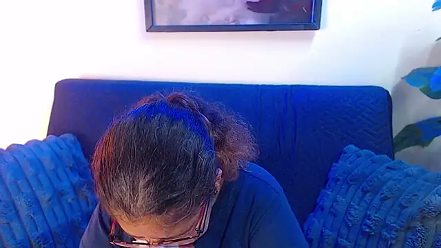 Snapshot of Linda_banks_ chatting on February 8, 2:04 am Linda banks online show from February 8, 2:04 am