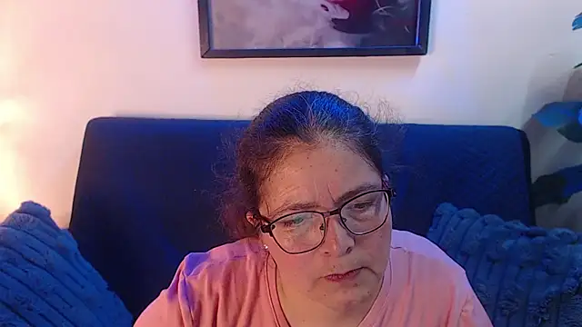 Snapshot of Linda_banks_ chatting on February 10, 1:43 am Linda banks online show from February 10, 1:43 am