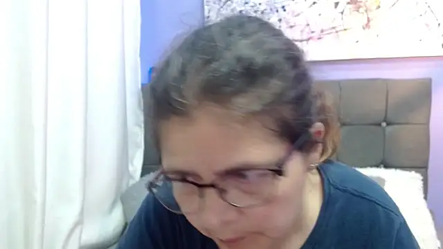 Linda banks  online show from April 8, 11:43 am