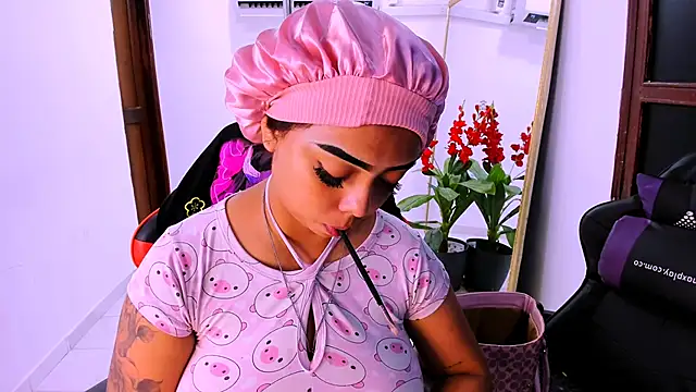 Snapshot of nahomy_ryans chatting on September 26, 5:39 pm nahomy ryans online show from September 26, 5:39 pm