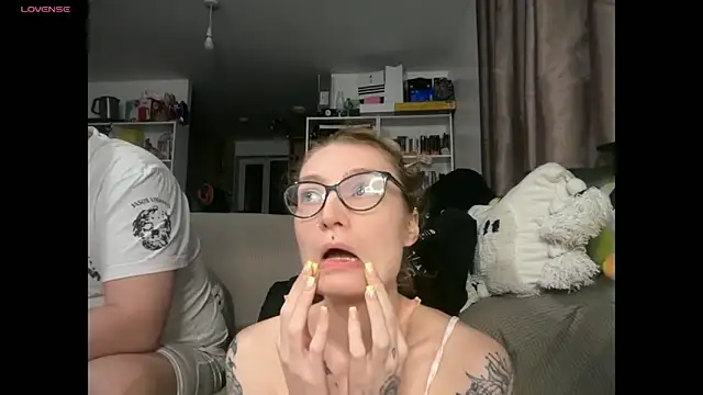 harleyblair online show from March 25, 10:38 pm