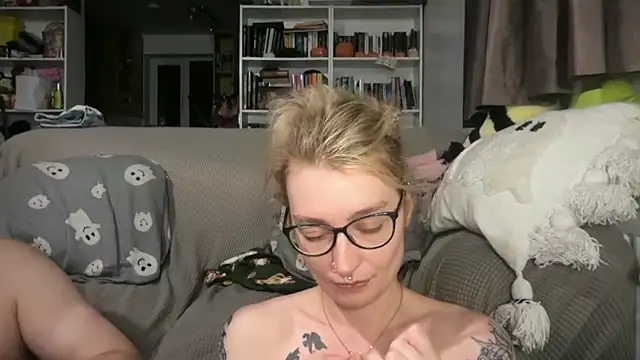 harleyblair online show from May 28, 10:07 pm