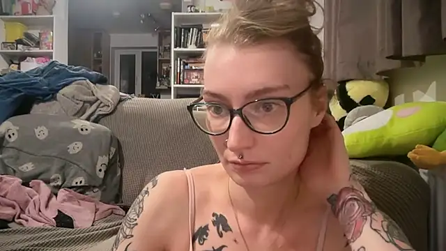 harleyblair online show from July 2, 9:32 pm