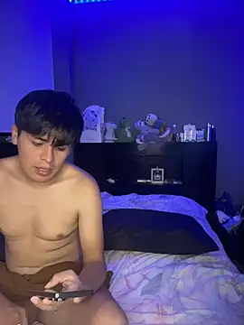 Kailertwink online show from March 1, 2:35 am