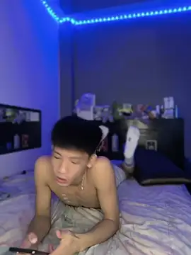 Kailertwink online show from April 9, 2:22 am