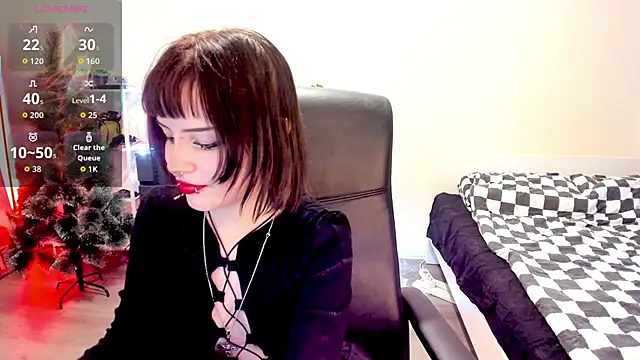 LiyaLuna online show from December 15, 12:20 pm