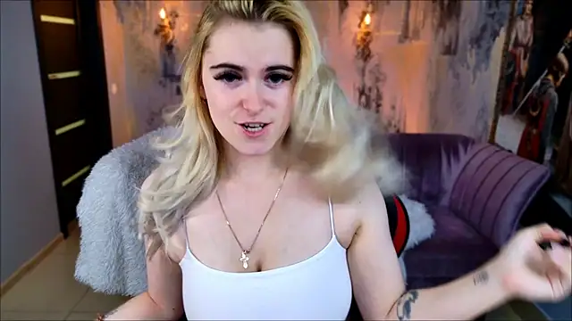 Snapshot of Stef_Nicks chatting on July 9, 5:11 am Stef Nicks online show from July 9, 5:11 am
