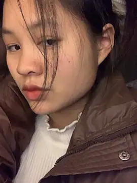 NhuFox online show from December 5, 1:25 am