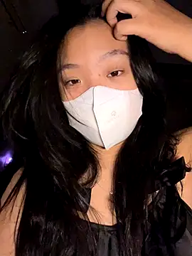 Thuylinh05 online show from October 10, 5:45 pm