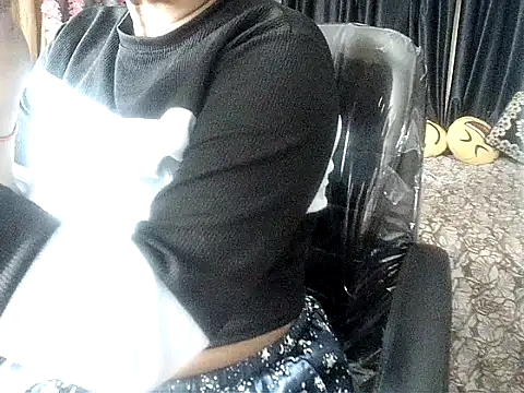 Snapshot of Anaconda-Mall chatting on October 25, 4:24 pm Anaconda-Mall online show from October 25, 4:24 pm