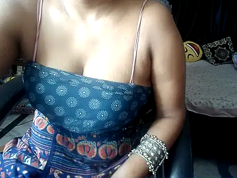 Snapshot of Anaconda-Mall chatting on November 3, 3:46 pm Anaconda-Mall online show from November 3, 3:46 pm