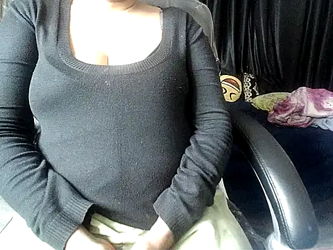 Snapshot of Anaconda-Mall chatting on November 18, 7:40 pm Anaconda-Mall online show from November 18, 7:40 pm