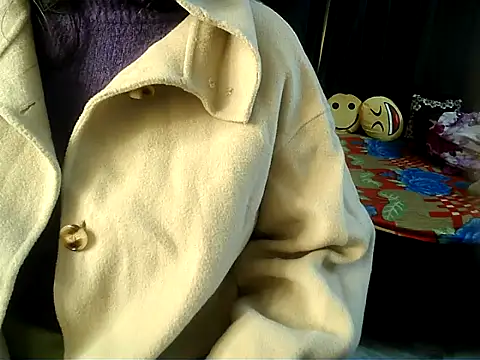 Snapshot of Anaconda-Mall chatting on January 5, 6:33 pm Anaconda-Mall online show from January 5, 6:33 pm