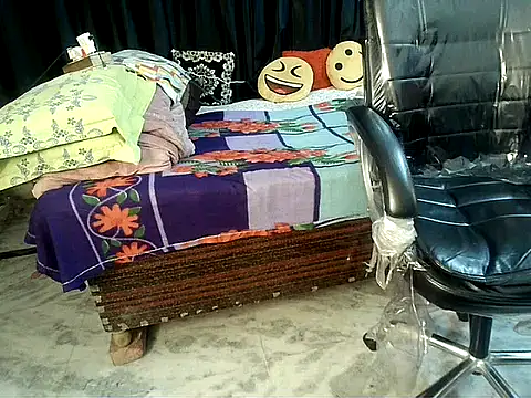 Snapshot of Anaconda-Mall chatting on February 5, 6:12 pm Anaconda-Mall online show from February 5, 6:12 pm