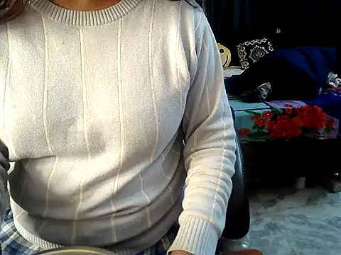 Snapshot of Anaconda-Mall chatting on February 6, 6:44 pm Anaconda-Mall online show from February 6, 6:44 pm