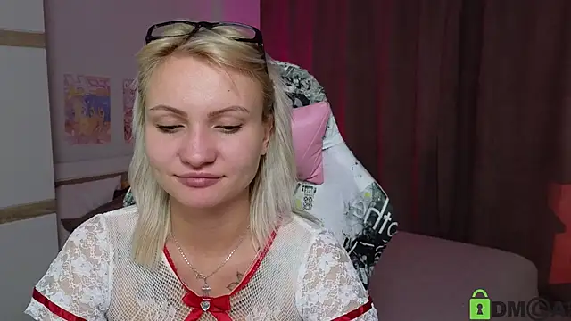 Snapshot of Cameronlovely_ chatting on September 12, 8:14 am Cameronlovely online show from September 12, 8:14 am