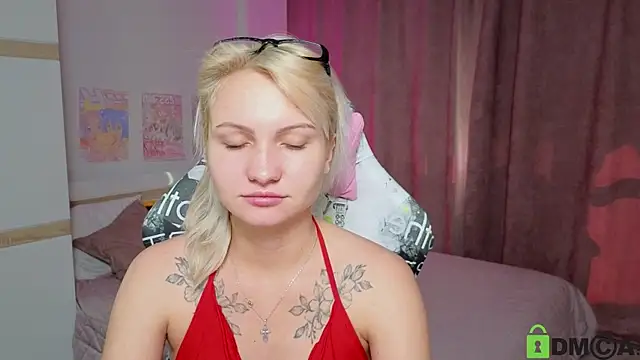 Snapshot of Cameronlovely_ chatting on September 13, 7:52 am Cameronlovely online show from September 13, 7:52 am