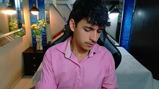 Snapshot of Alan_Del_Reyx chatting on February 15, 7:54 pm Alan Del Reyx online show from February 15, 7:54 pm