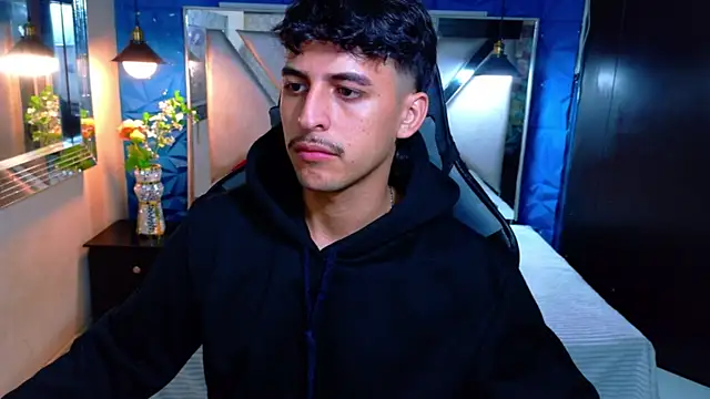 Snapshot of Alan_Del_Reyx chatting on February 25, 1:37 am Alan Del Reyx online show from February 25, 1:37 am