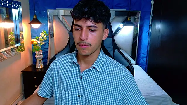 Snapshot of Alan_Del_Reyx chatting on March 2, 2:25 am Alan Del Reyx online show from March 2, 2:25 am