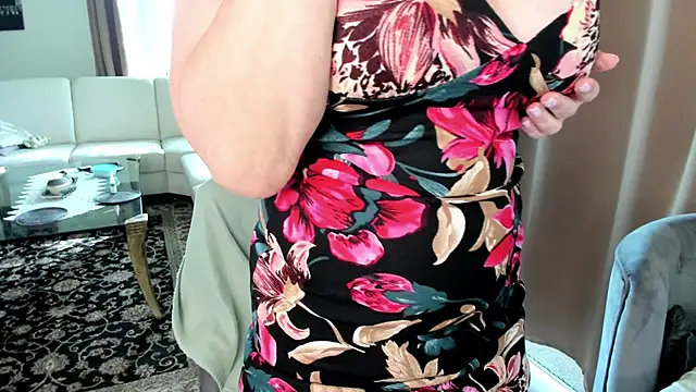 Snapshot of Natascha-Hill chatting on September 12, 9:42 am Natascha-Hill online show from September 12, 9:42 am