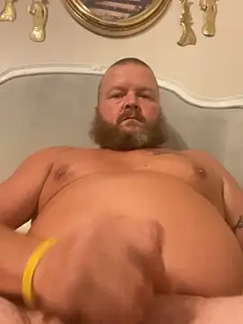 Snapshot of pussluver420 chatting on September 19, 1:51 am pussluver420 online show from September 19, 1:51 am