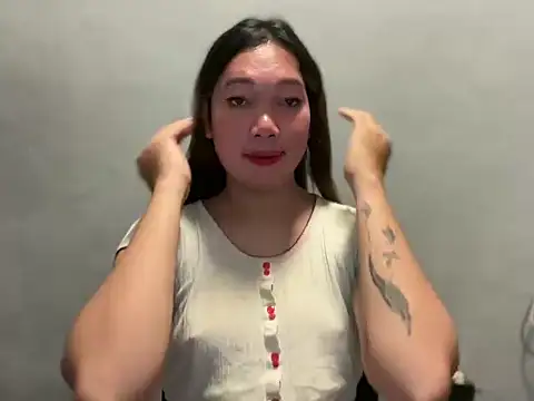 Snapshot of ur_sexymaurice chatting on February 22, 11:25 pm ur sexymaurice online show from February 22, 11:25 pm