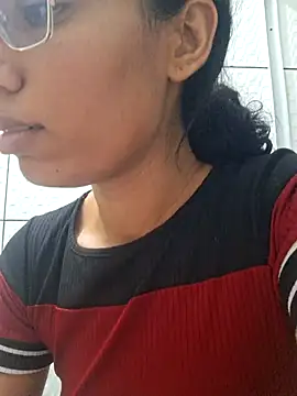 RavenShyfit online show from November 8, 11:25 pm