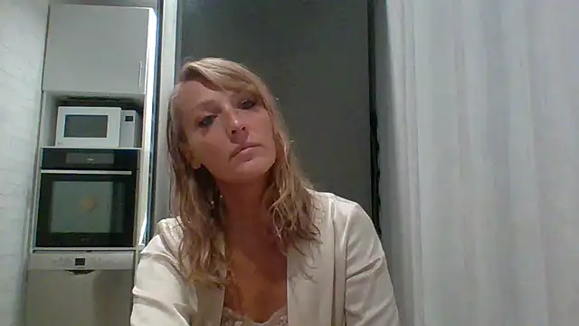 Snapshot of Vexxaa chatting on September 27, 6:13 pm Vexxaa online show from September 27, 6:13 pm
