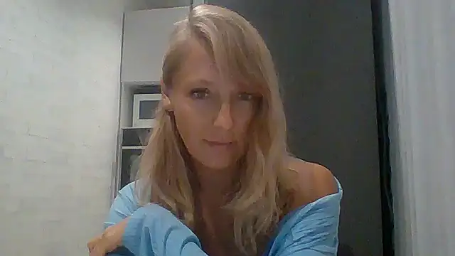 Snapshot of Vexxaa chatting on October 3, 6:16 pm Vexxaa online show from October 3, 6:16 pm