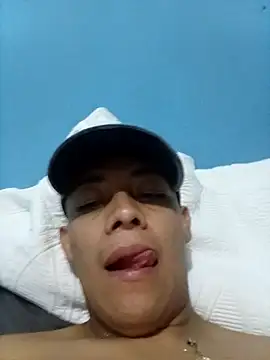 Tupapasiitooo online show from April 7, 1:39 am