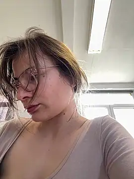 Snapshot of IsabellaEtha chatting on April 27, 7:06 am IsabellaEtha online show from April 27, 7:06 am