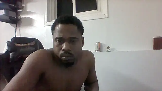 Snapshot of Dico420 chatting on April 1, 5:52 am Dico420 online show from April 1, 5:52 am